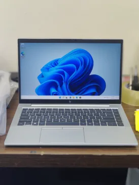 HP EliteBook 840 G8 (i7)